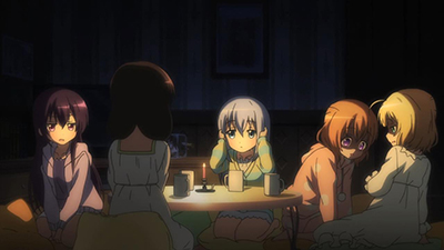 初めて酔った日の事憶えてる？自分の家でキャンプファイヤーしようとしたわよね